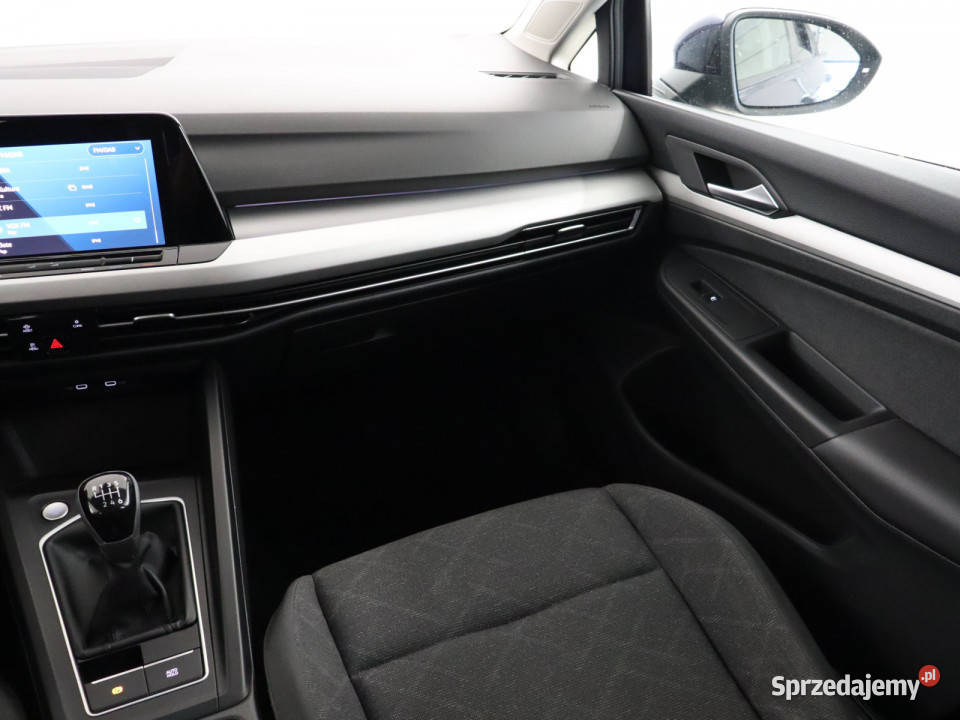 VW Golf 15 TSI niebieski Bielany Wrocławskie