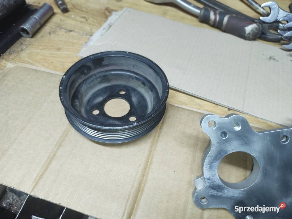 Pompa wody ford mustang 37 V6 z kółkiem 2016 Kraków