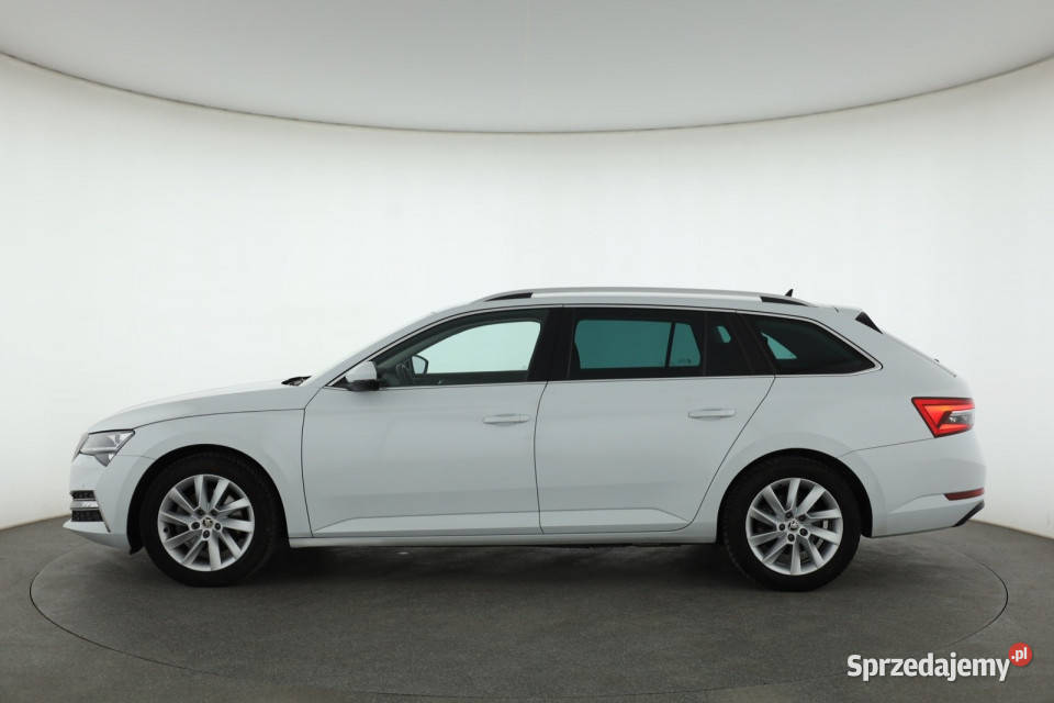 Skoda Superb iV 14 TSI PHEV czujnik deszczu Motoryzacja