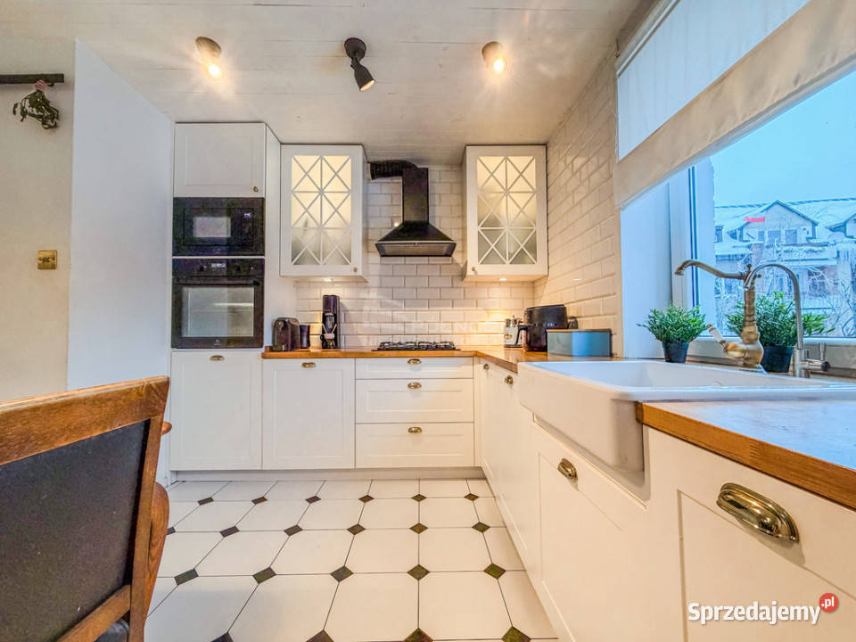 Mieszkanie na 1 piętrze w centrum remoncie