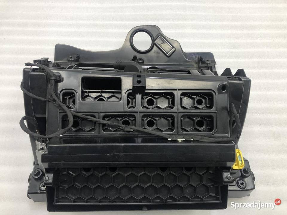 SCHOWEK PASAŻERA VW PASSAT B6 3C1857114 osobowe