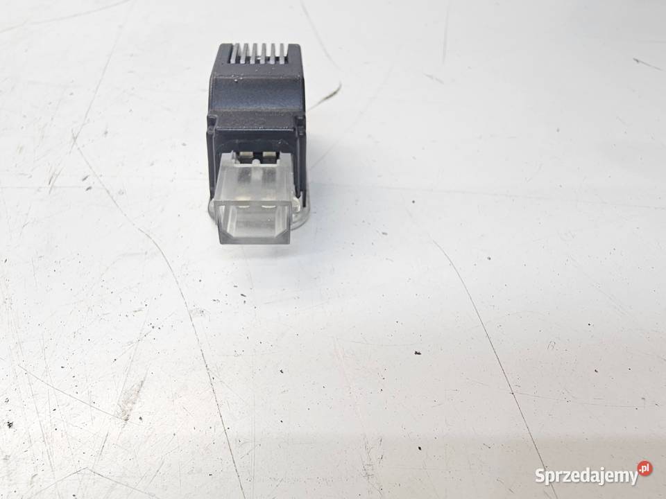 LAMPKA PROJEKTOR LOGO DRZWI AUDI A6 A7 A8 osobowe Przystajń