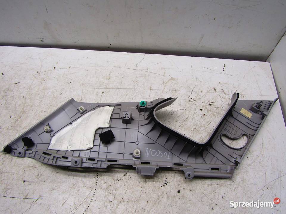 OSŁONA POSZYCIE SŁUPKA PRAWY TYŁ HYUNDAI TUCSON Osłony i zaślepki sprzedam