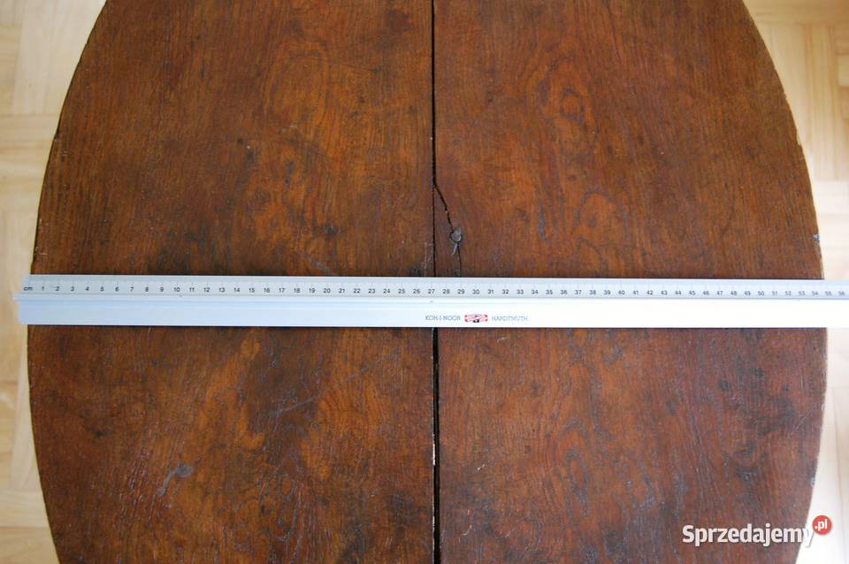 Przedwojenny stolik drewniany kawowy na jednej