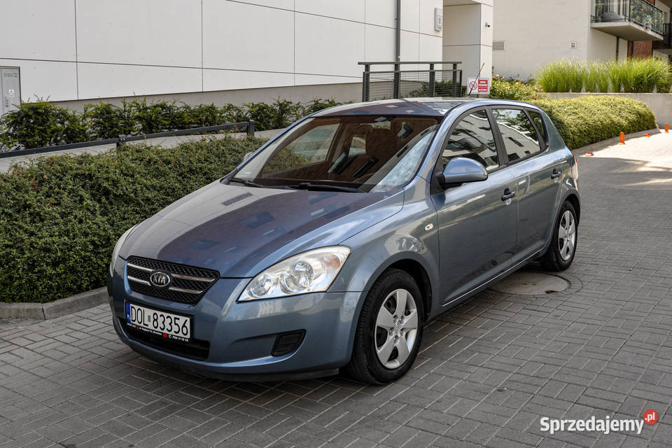 Kia Ceed 14 109 Bezwypadkowy benzyna Wrocław