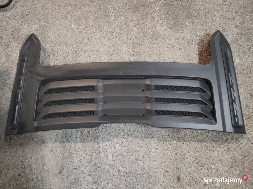 Nakładka na grill wlot RAM 1500 Zielęcice sprzedam