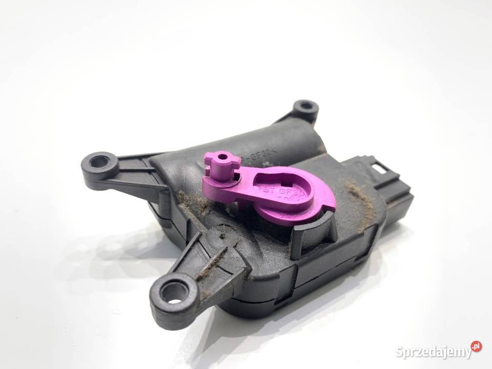 SILNIK NAGRZEWNICY AUDI 8E1820511A A4 B6 0005