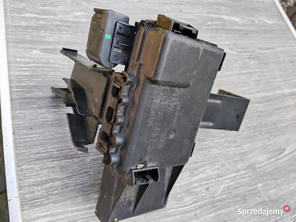 Skrzynka bezpieczników Golf 4 Seat SkodaAudi Siedlnica