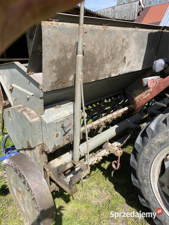 Siewnik zbożowy Mazur nieuszkodzony sprzedam