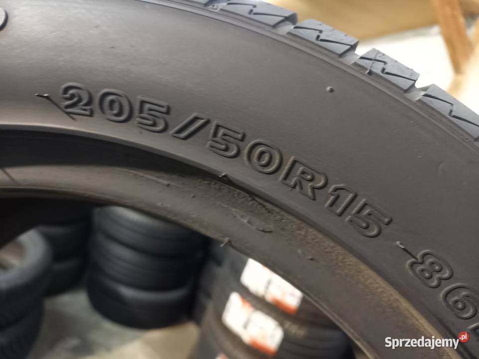 2x Opona UŻYWANA ZIMOWA 20550R15 HANKOOK 79 205 Zaścianki