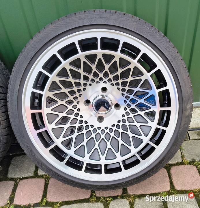 Koła Japan Racing JR14 4x100 R17 85 cala ET15