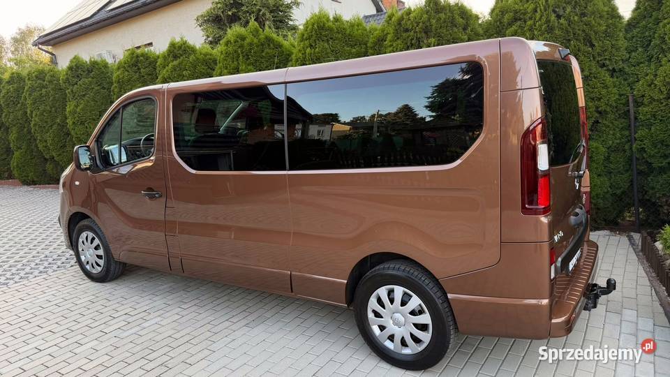 Opel Vivaro L2 H1 DŁUGI 9osobowy z Niemiec Stan świętokrzyskie Opatów