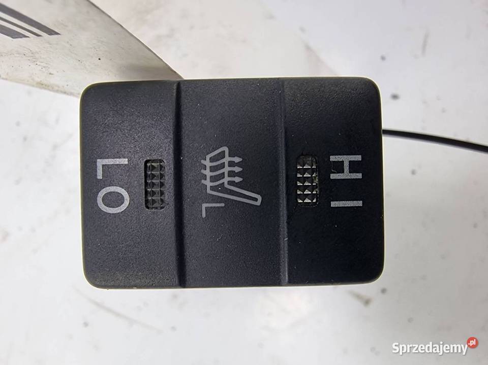 PRZYCISK TOYOTA AURIS II 191698 Lipno