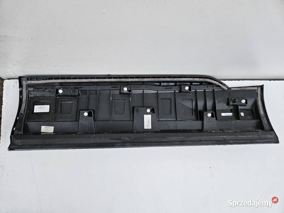 AUDI Q7 4M0 LIFT SLINE LISTWA DRZWI PRAWY TYŁ Międzychód