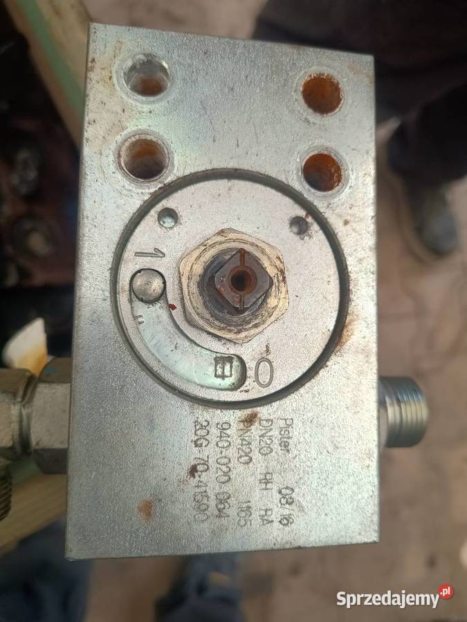 Zawór blokowy hydrauliki Komatsu PW 148 Staszów