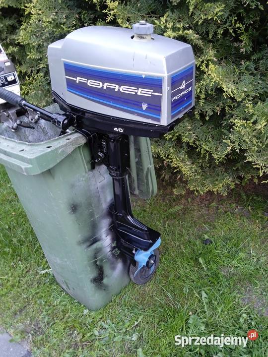 Silnik zaburtowy mercury Johnson 4 Tłuszcz