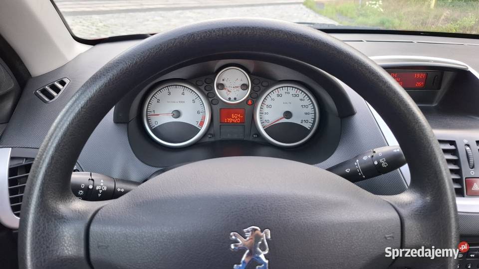 206 plus klimatyzacja Polska Nowa Wieś