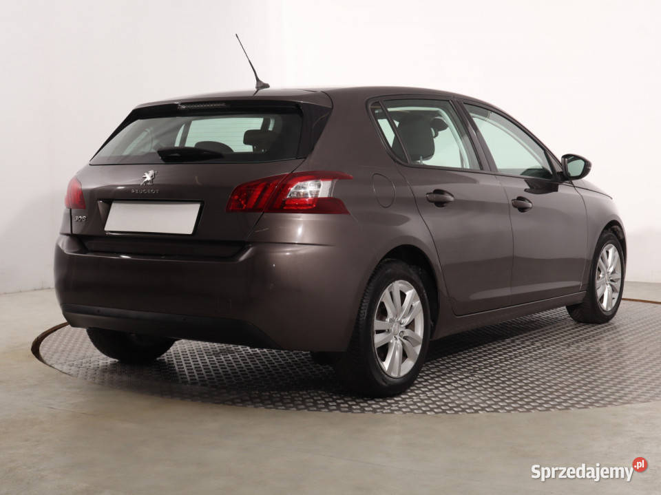 Peugeot 308 12 VTi 145427km