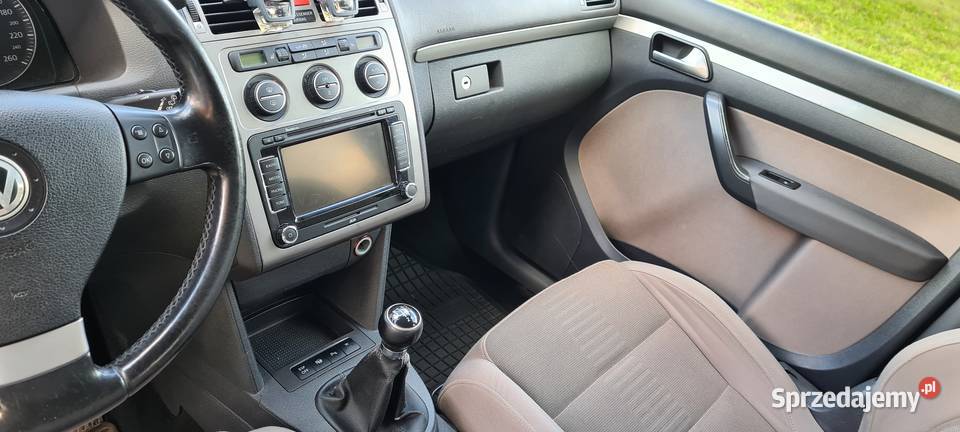 Volkswagen Touran 7osobowy 170 MP3 Samochody osobowe Olsztyn