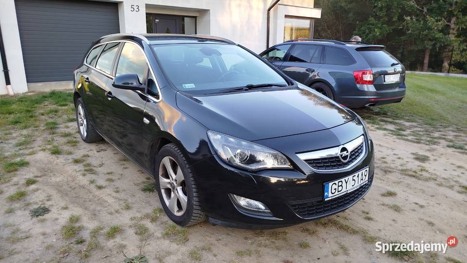 Opel Astra Cosmo 17 CDTI 125 9 Lat w Jednych