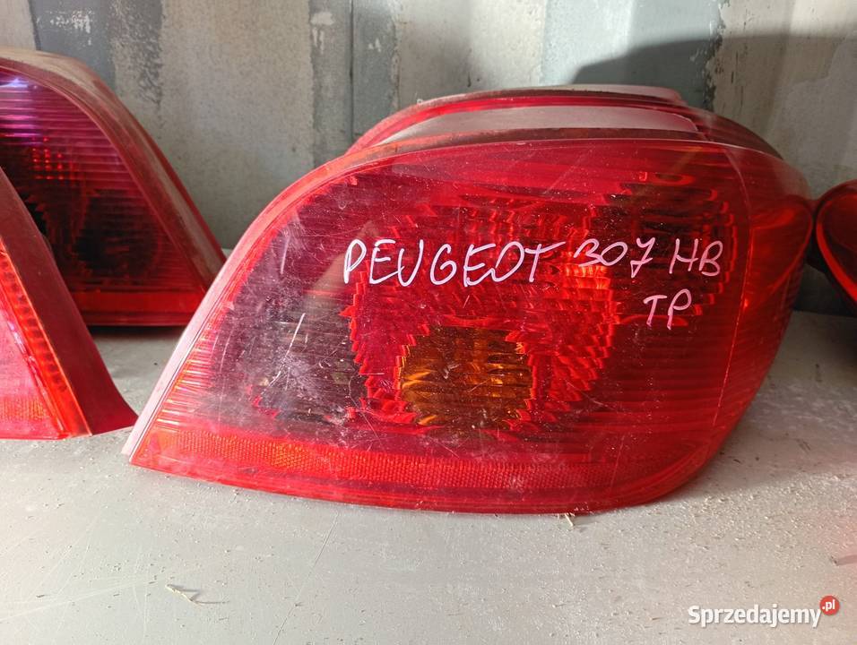 Peugeot 307 HB Lampa Tylna Lewa Prawa Tył Lewy osobowe Liniewo sprzedam