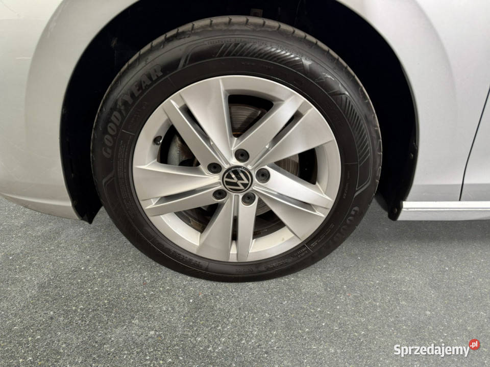 Volkswagen Golf Variant VAT 23 Life 15 eTSI 150 gniazdo USB Myślenice