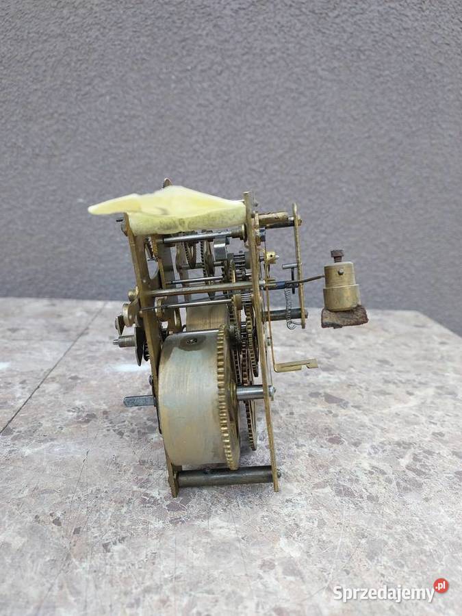 511 Mechanizm starego zegara ściennego Junghans Tczew