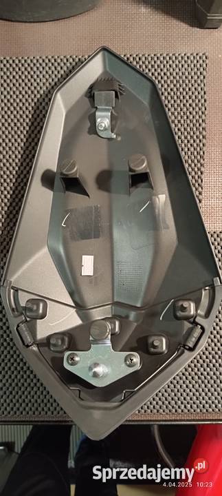 Naktadka tylnego siedziska Metallic Matte Rok produkcji 2024 Kawasaki Tarnów