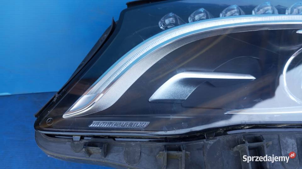 LAMPA LEWY PRZÓD REFLEKTOR EU XENON MERCEDES GLA osobowe