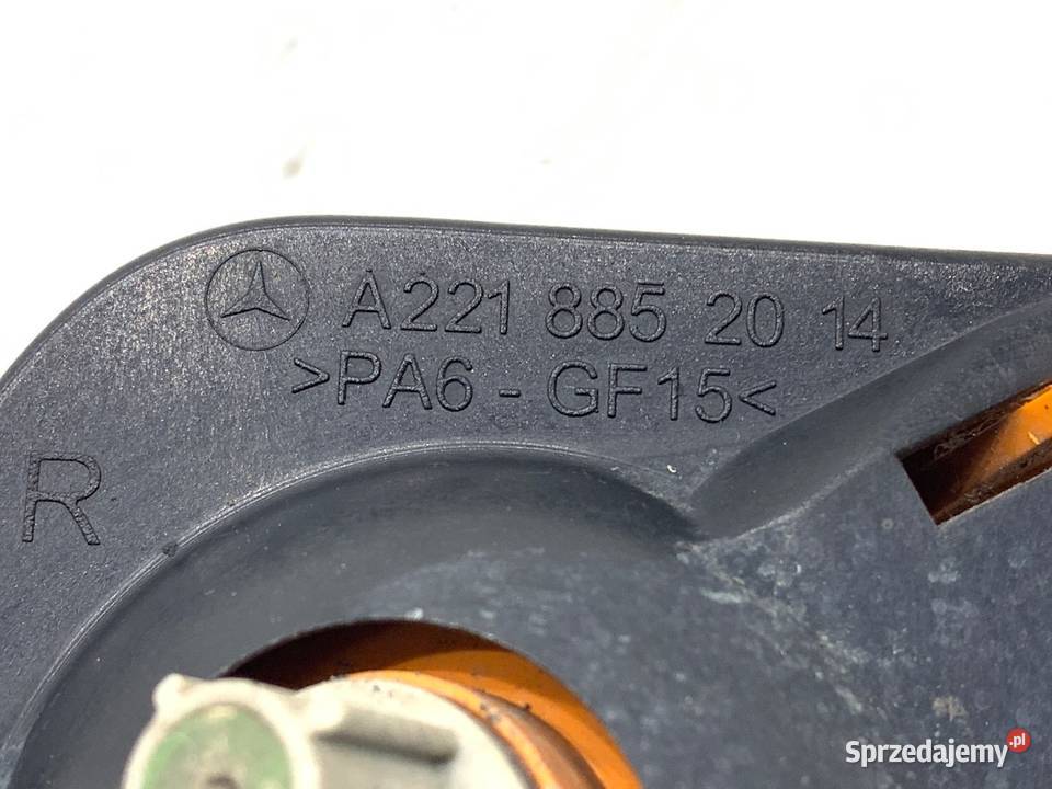 KIERUNKOWSKAZ PRAWY PRZÓD MERCEDES W221 podkarpackie