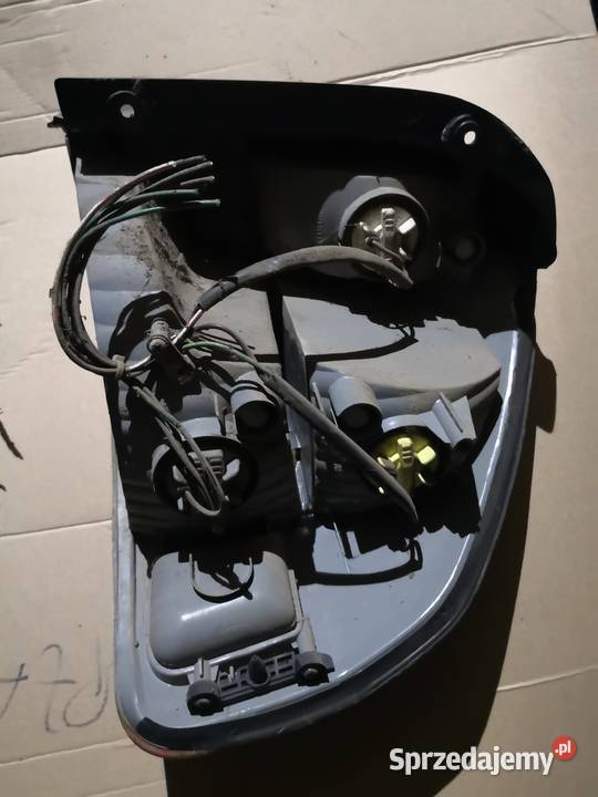Hyundai santa fe lampa lewa tylna Nowy Tomyśl
