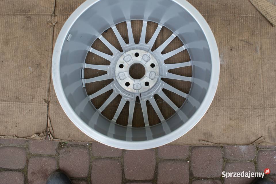 Felga alu pojednyncza 5x112 8Jx17 ET46 Audi A3 Nozdrzec