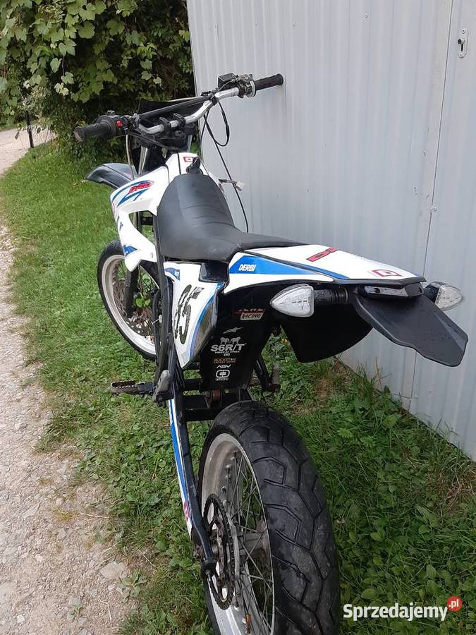 Rama Serbi Senda SM z papieramu Olszyny