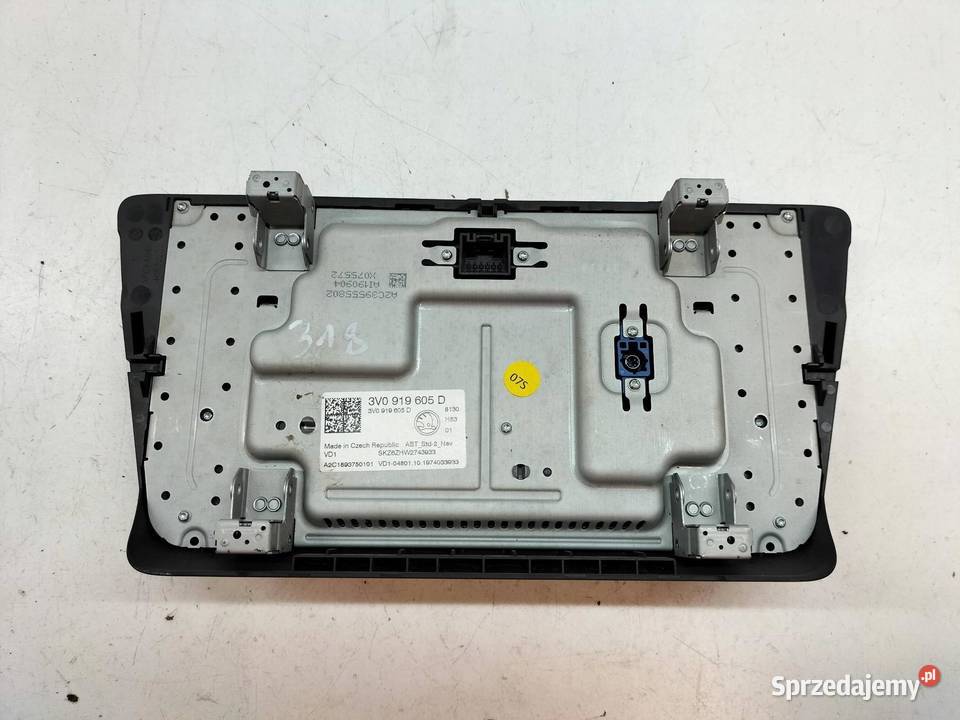 WYŚWIETLACZ 3V0919605D Skoda Superb III 2015