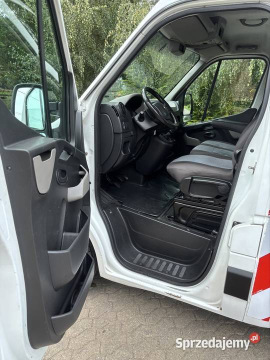 Auto Laweta Renault Master światła LED Malbork sprzedam