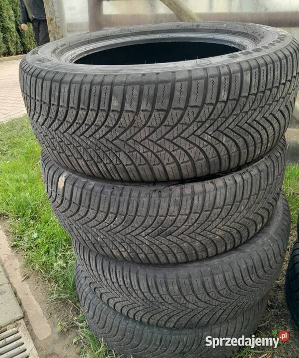 Opony wielosezonowe R17 21560