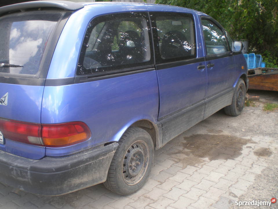 Toyota Previa 4x4 uszkodzony Nałęczów
