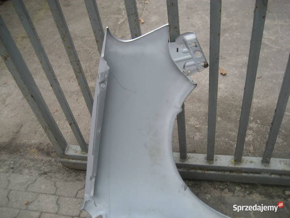 vw polo 0508r błotnik przód lewy uszkodzony Rakoniewice