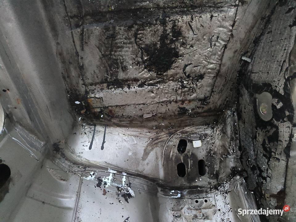 Polonez FSO podłoga przód Zestawy części blacharskich Stalowa Wola sprzedam
