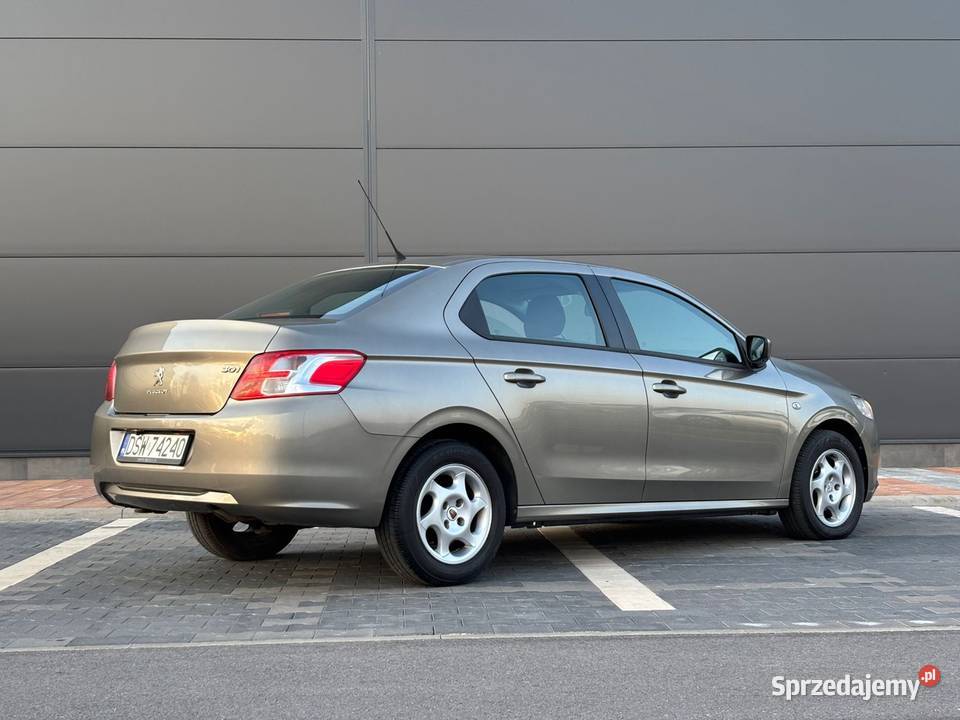 Salon Polska zadbany gotowy do jazdy klimatyzacja Świdnica