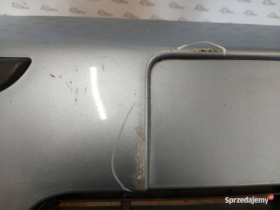 FORD FOCUS MK1 04r Zderzak przód przedni