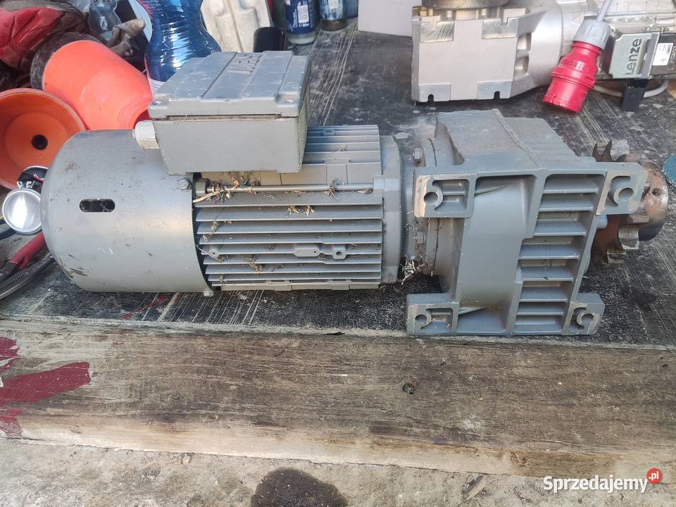 Motoreduktor prosty mocowanie łapy SEW 400 V 055 Libusza