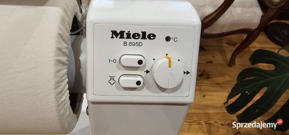 Magiel prasowalnica rotacyjna Miele B895D z parą sprzedam