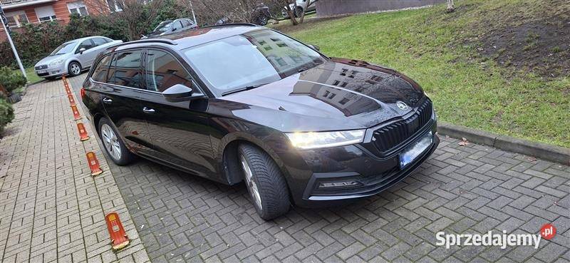 Skoda Octavia IV, hybryda 1,5 e-Tec, rok 2021 wer. ambition, zadbana.