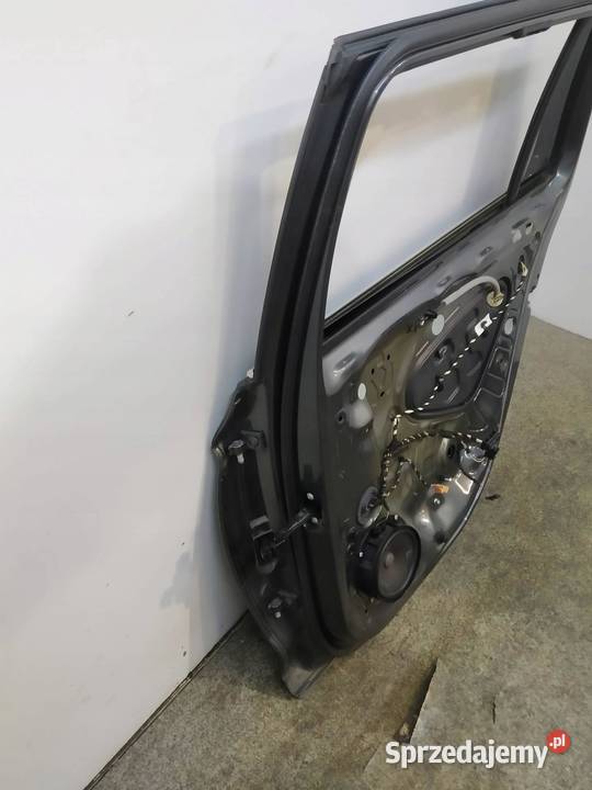 DRZWI PRAWE TYŁ SZARE KOMBI VW Volkswagen Passat sprzedam
