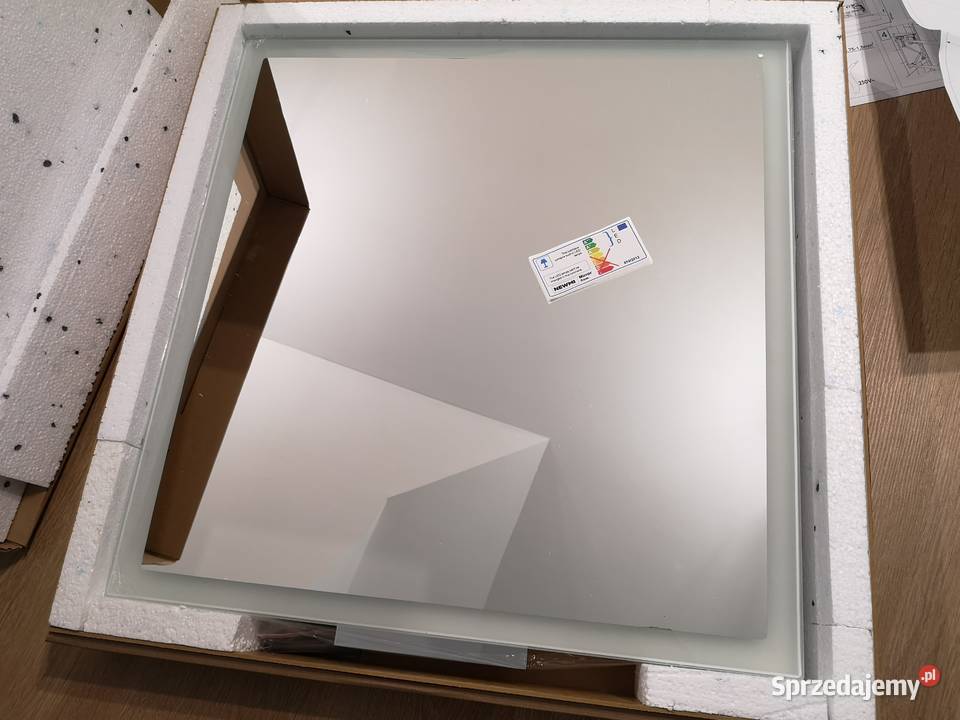 Lustro wysuwane z oświetleniem LED 60x60 inny kolor Tuchów