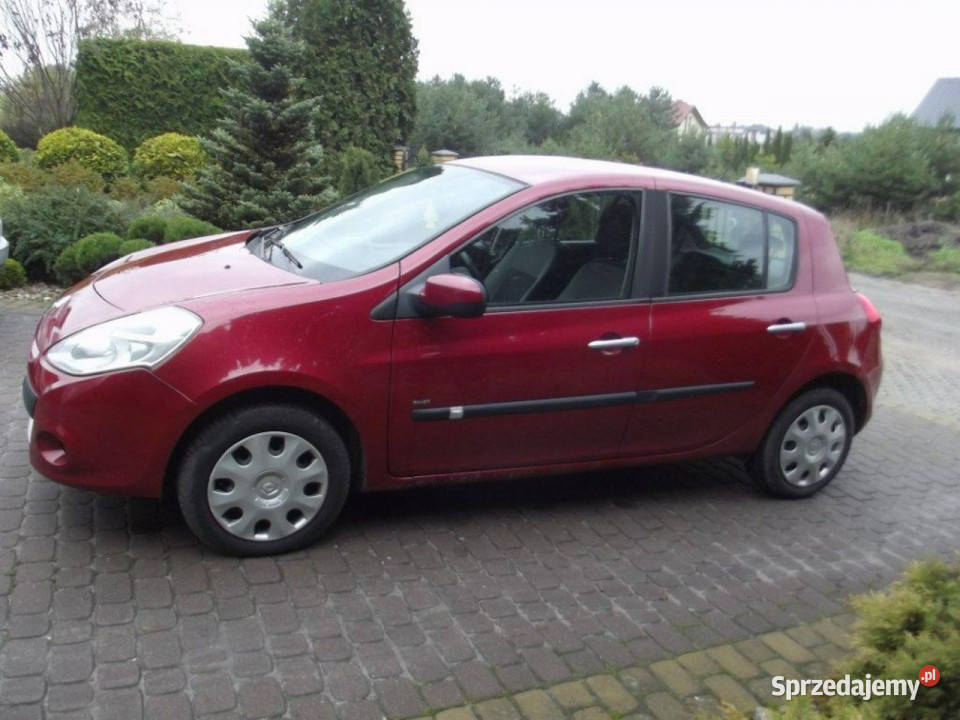 Renault Clio Krajowy zadbany bezwypadkowy VAT marża Łochowo