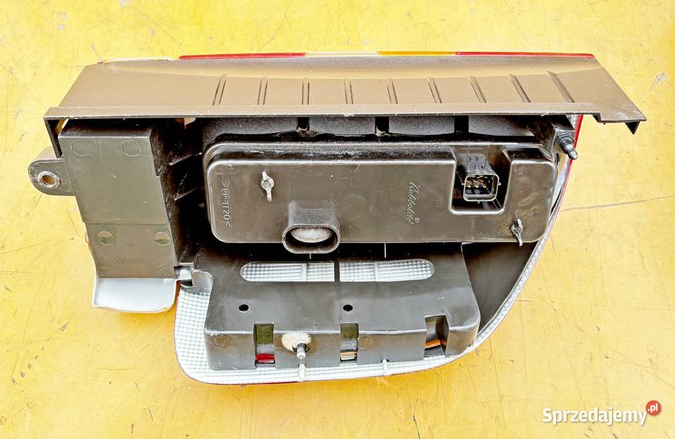 OPEL FRONTERA B 2003 LAMPA LEWY TYŁ KOMPLETNA lewe