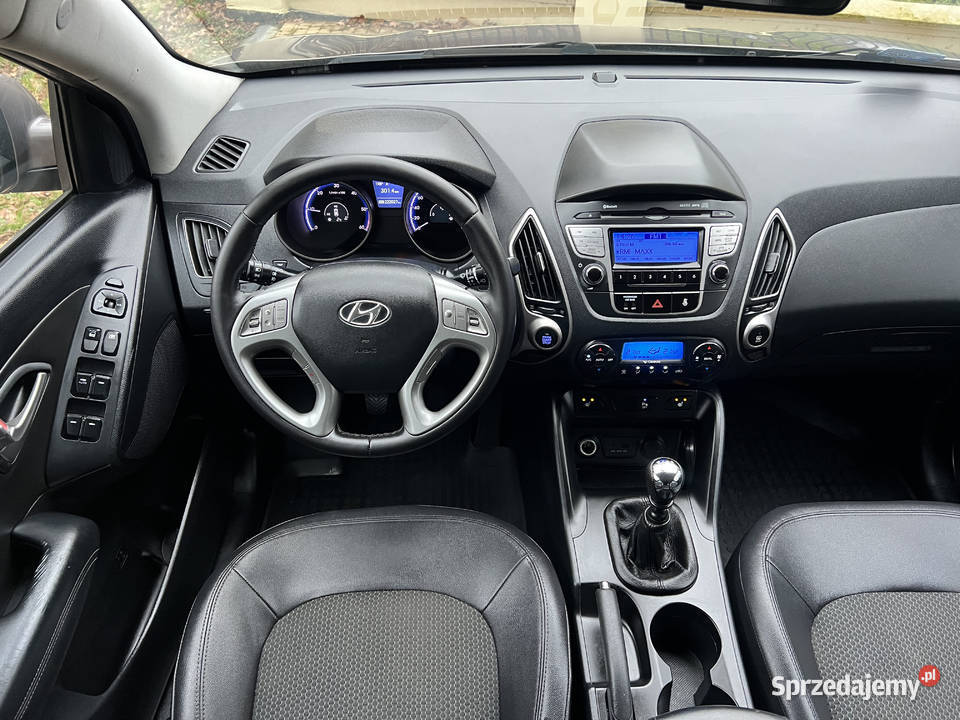 Hyundai ix35 20 CRDi 136 4WD 4x4 Premium nieuszkodzony Nowa Słupia
