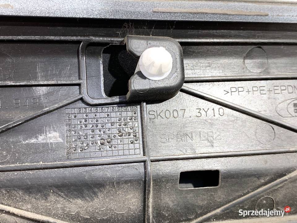 LISTWA DRZWI LEWY TYŁ SKODA SUPERB III Kombi